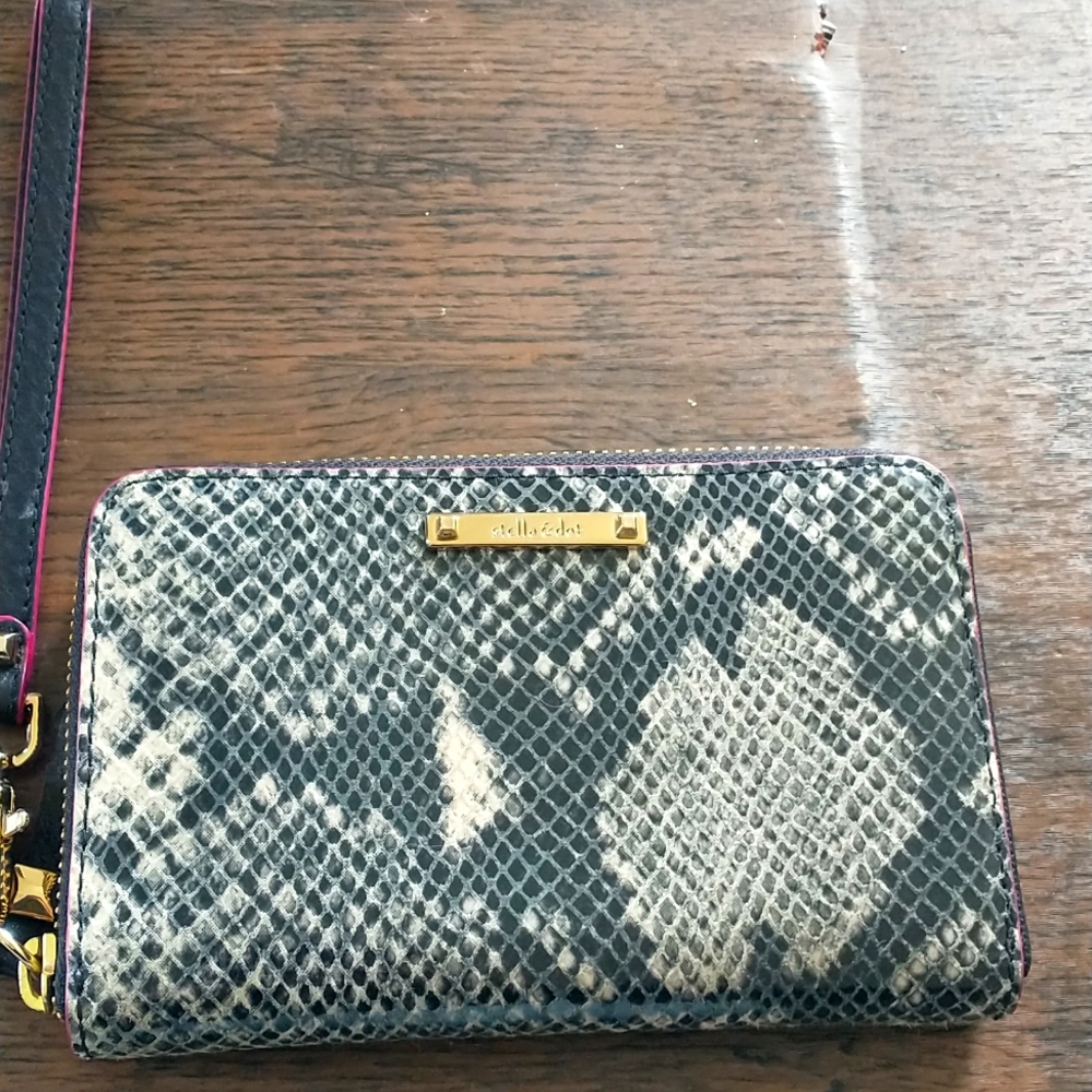 Stella & Dot wristlet